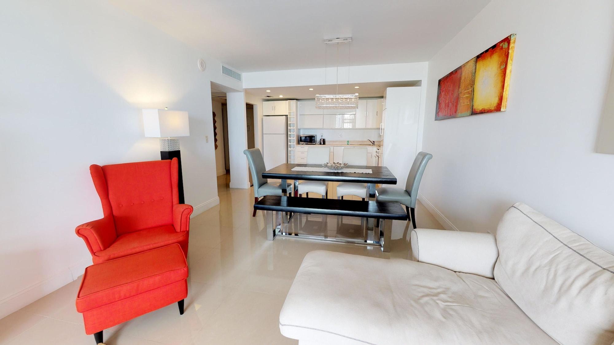 Ocean Reserve Sunny Isles Beach Exterior photo