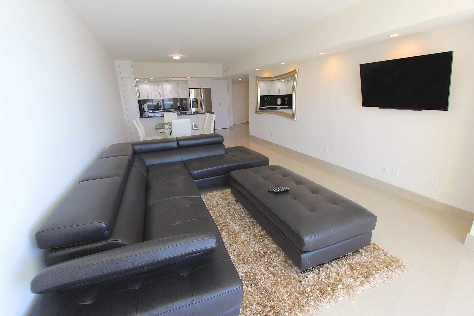 Ocean Reserve Sunny Isles Beach Exterior photo