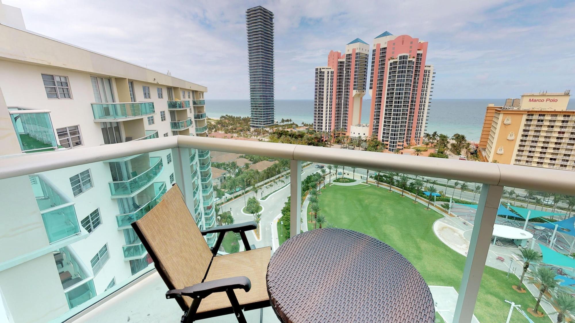 Ocean Reserve Sunny Isles Beach Exterior photo